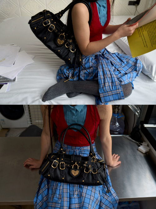 Heart-Lock Baguette Shoulder Bag_BDHL8326
