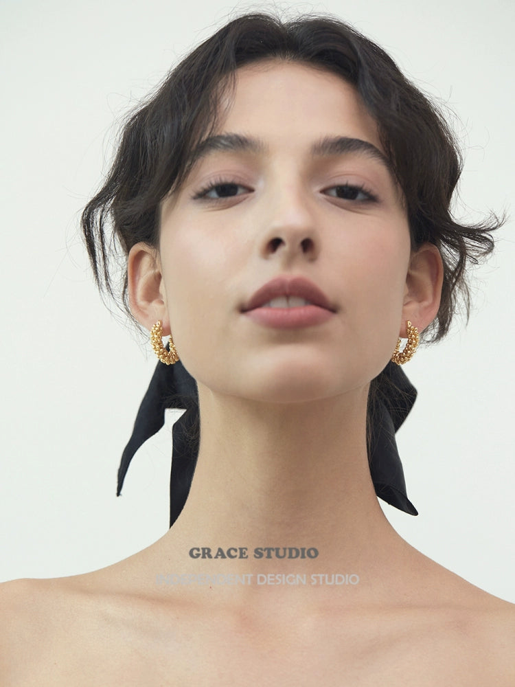 Shiny Bead Wave Hoop Pierced Earrings_BDHL7685
