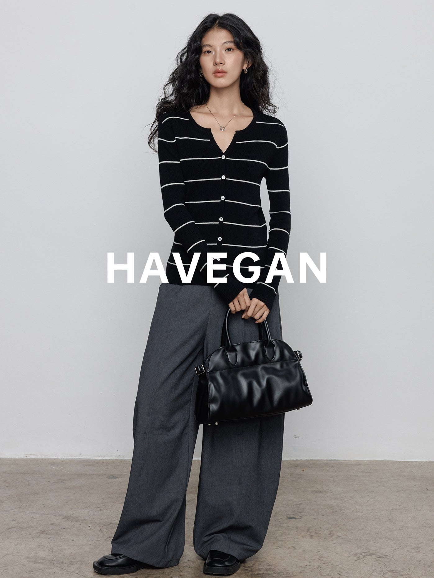 V-Neck Striped Knit Cardigan_BDHL7780