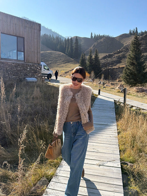 Round-Neck Fur Gilet_BDHL7919