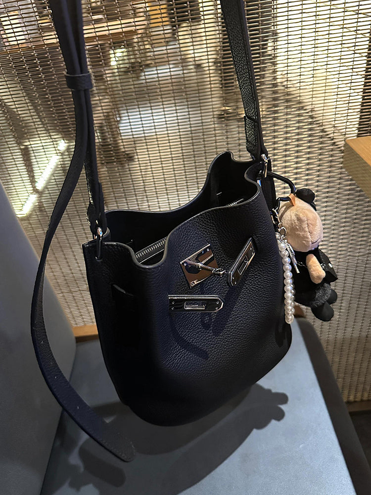 皮革水桶肩背包_BDHL7954