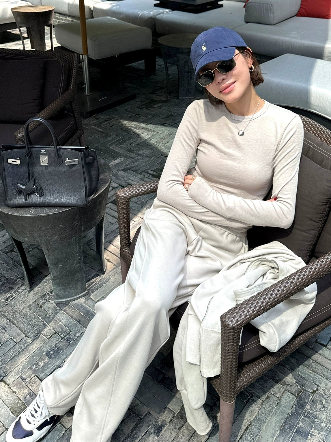 Slim-Fit Long-Sleeved T-Shirt_BDHL7841