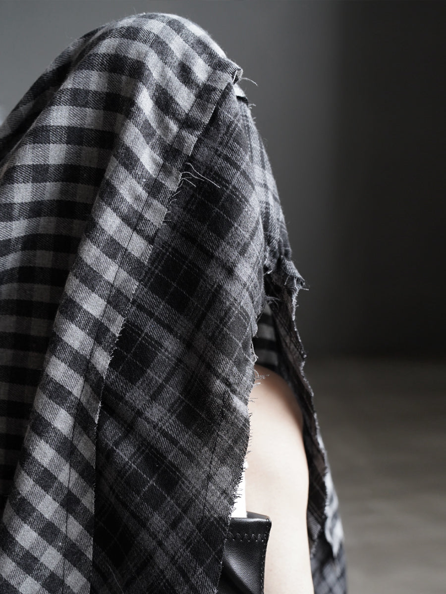 Checkered Asymmetrical Midi Skirt_BDHL7933