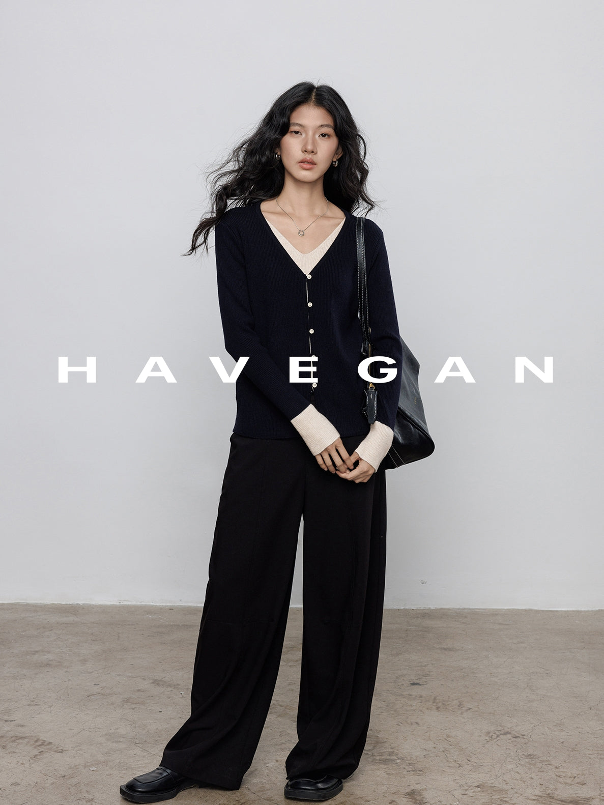 V-Neck Two-Piece Style Cardigan_BDHL7785