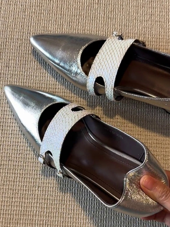 Pointed-Toe Strappy Shoes_BDHL7835