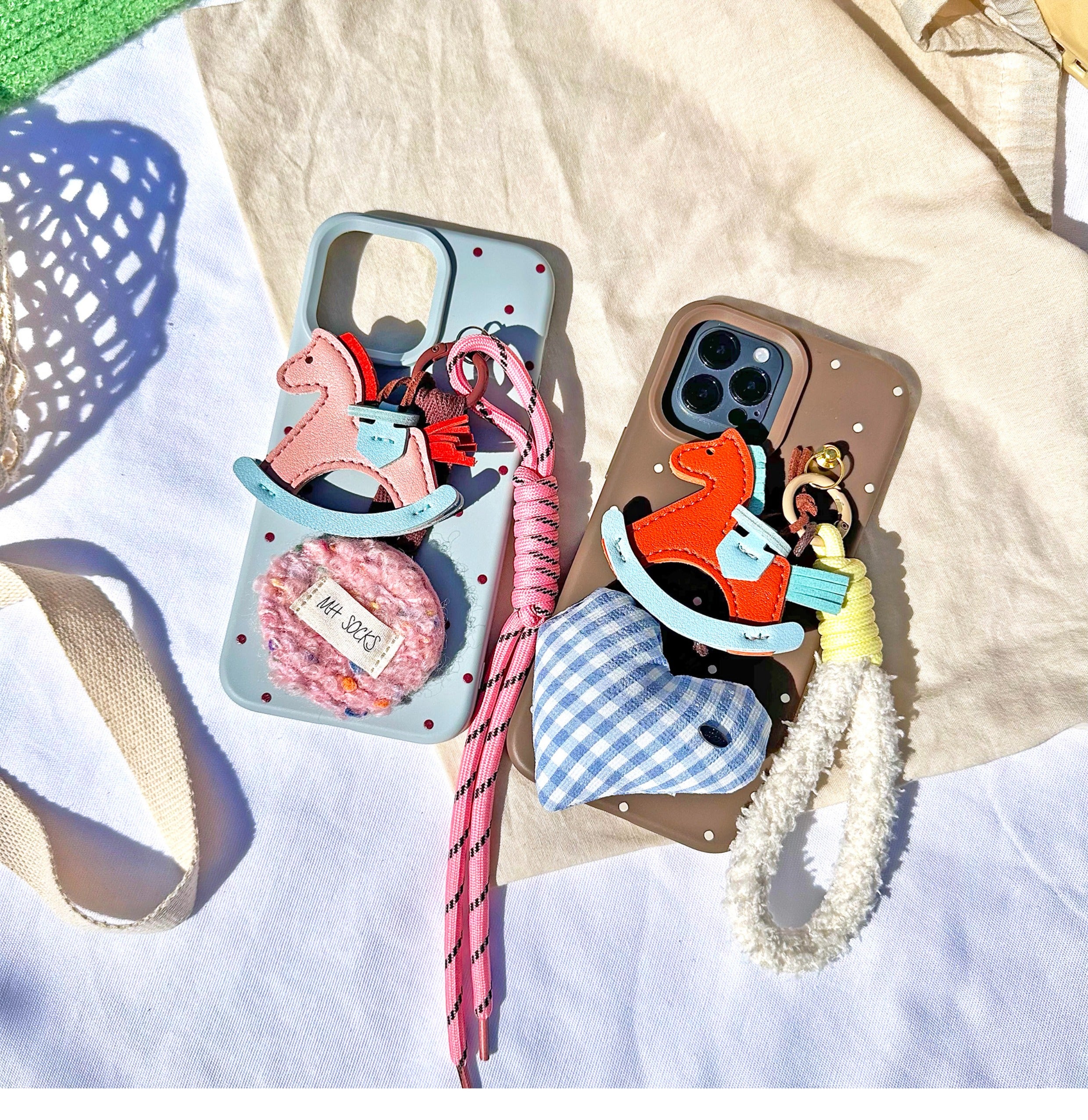 iPhone17追加】3D Rocking Horse Phone Case_HL3270 – HELROUS