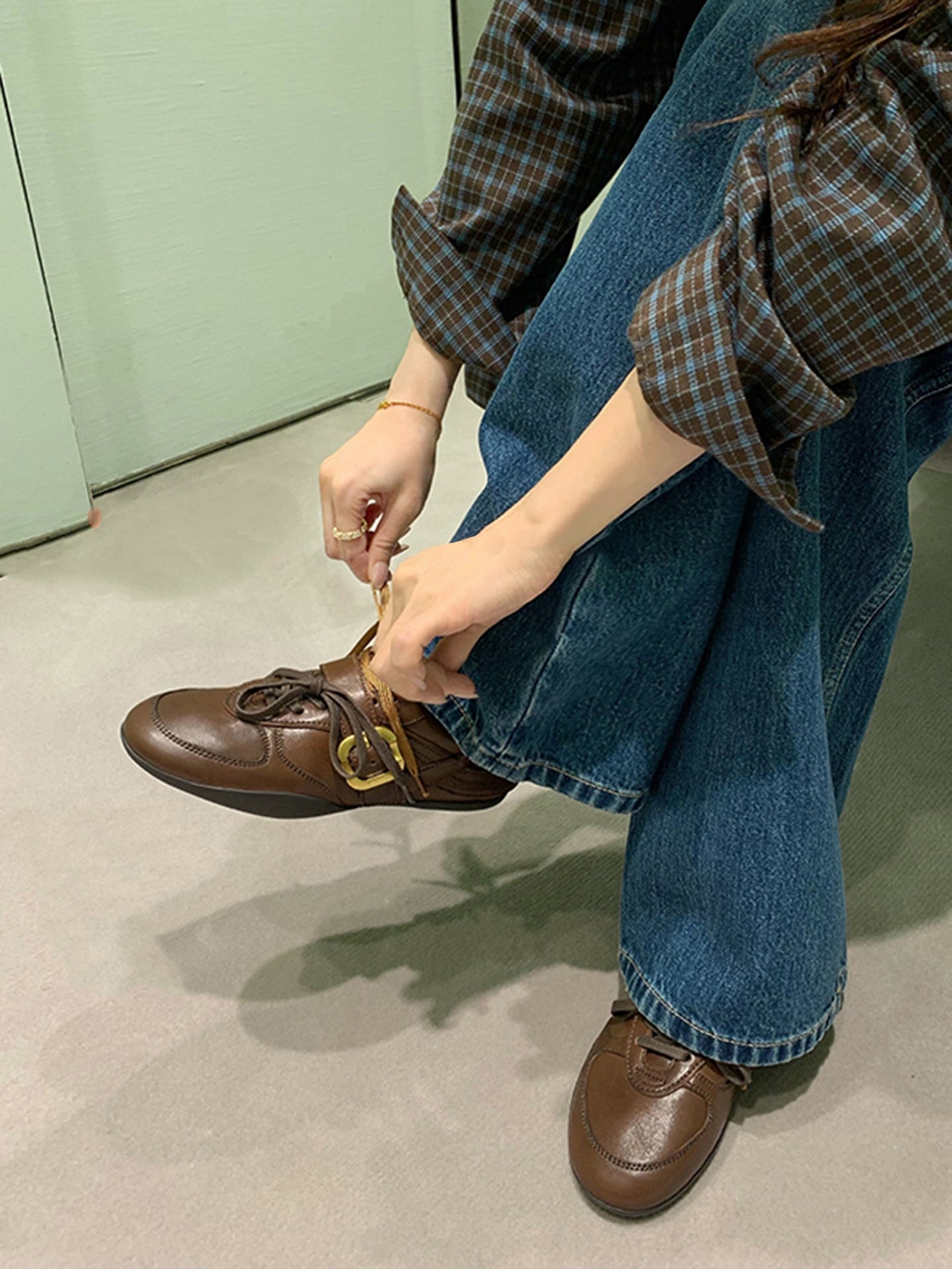 Retro-Style Belt Buckle Shoes_BDHL7815