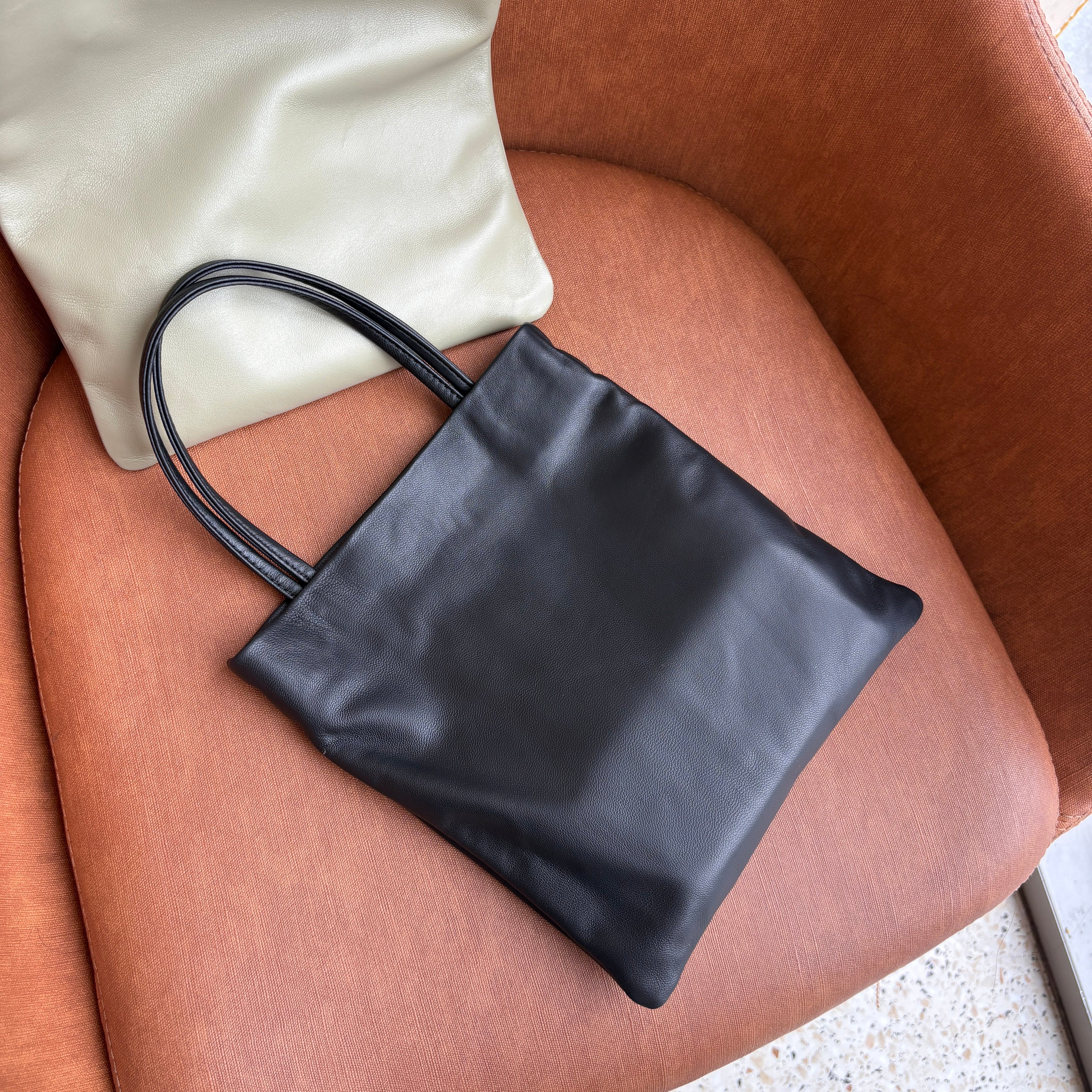 Water Dyed Lambskin Tote Bag_BDHL8417