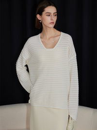 Relaxed Silhouette Pullover Sweater_BDHL6465