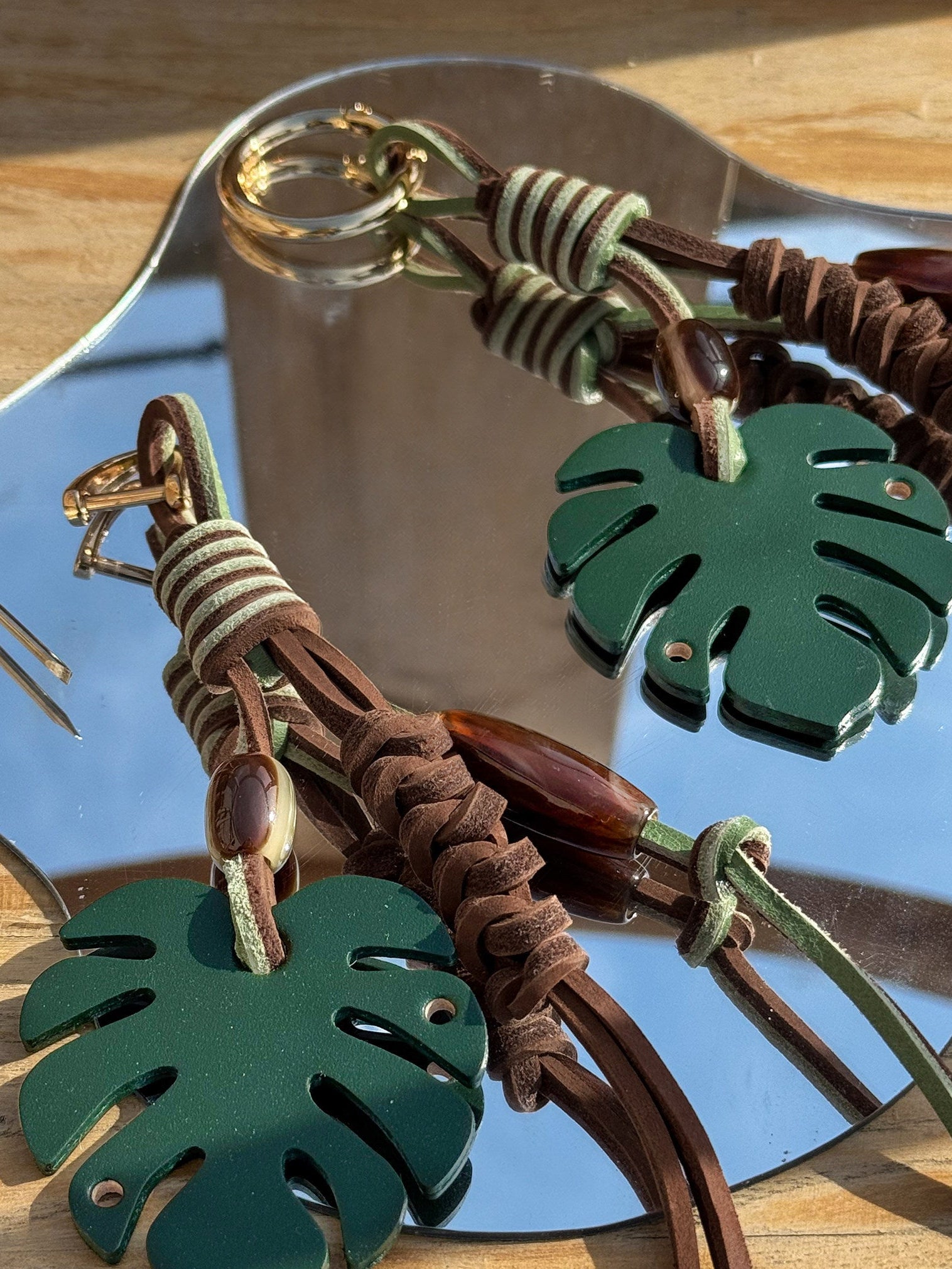 Monstera Leaf Leather Bag Charm_BDHL8429
