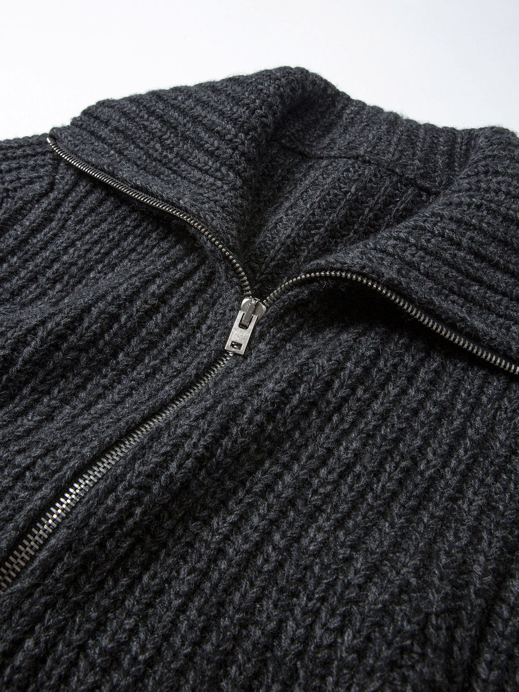 Thick Knitted Zip-Up Cardigan_BDHL8122