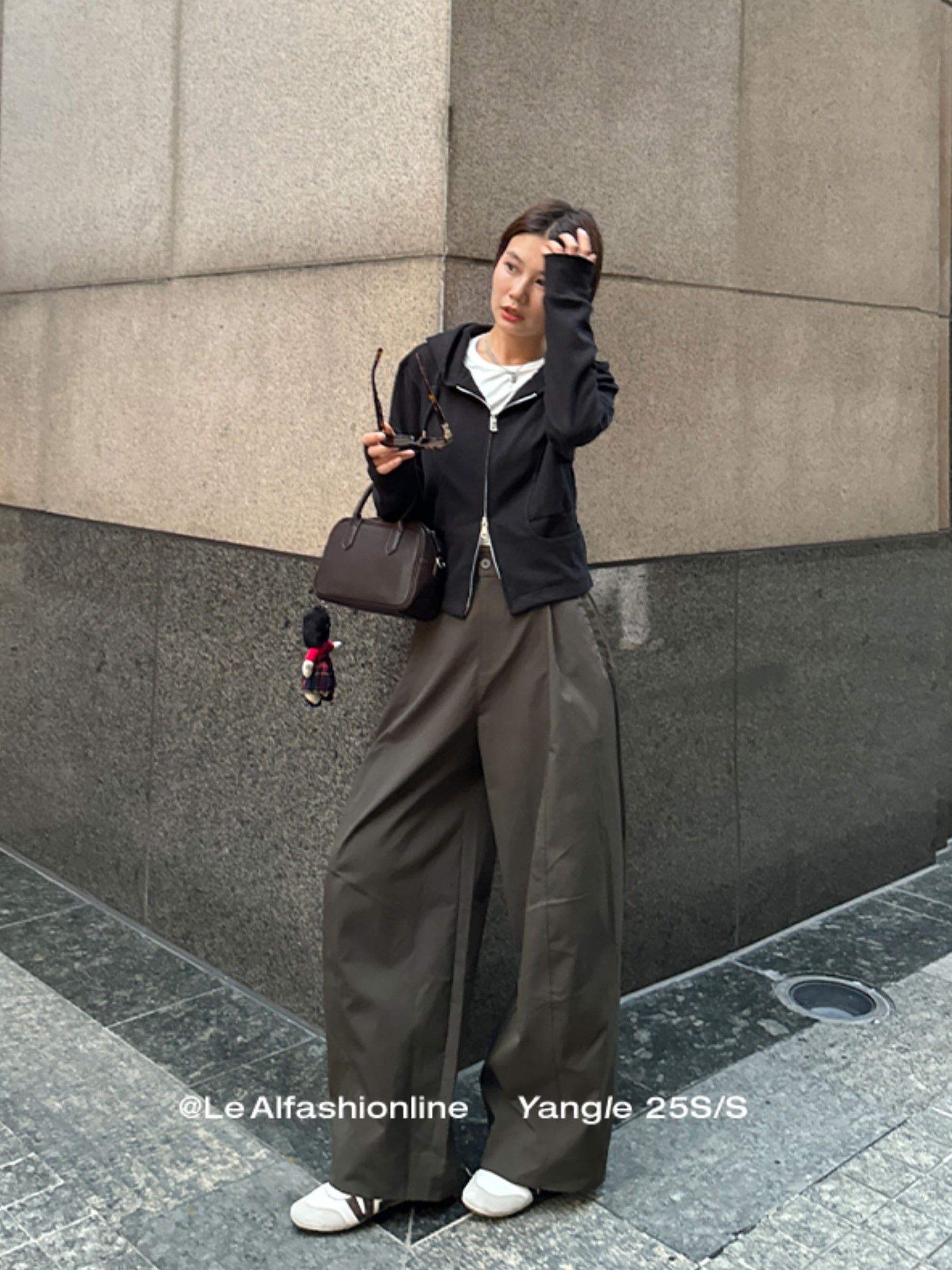 Wide Straight-Leg Pants_BDHL7925