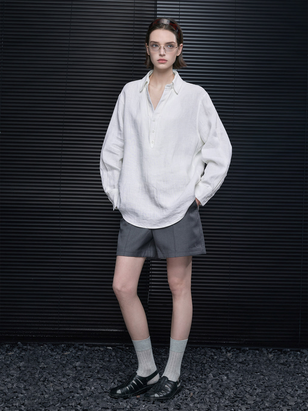 Faux Layered V-Neck Linen Long-Sleeve Shirt_BDHL8283