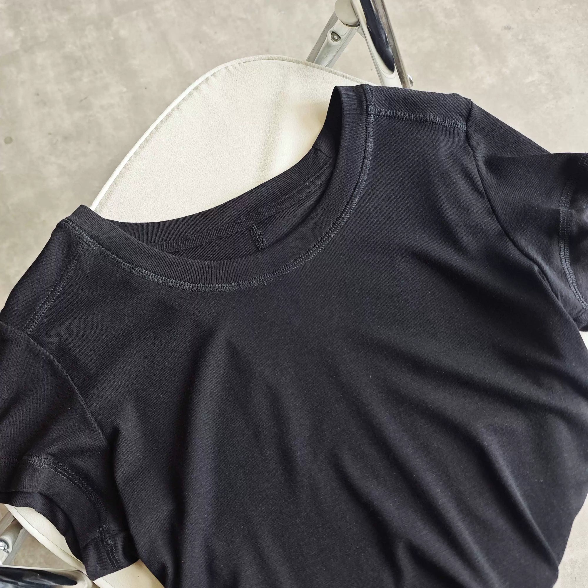3D Split Round Neck T-Shirt_BDHL7575