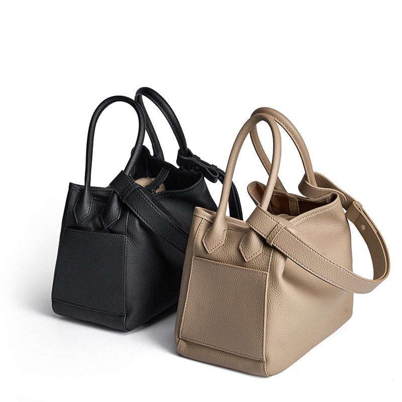 Grained Leather Bucket Handbag_BDHL8452