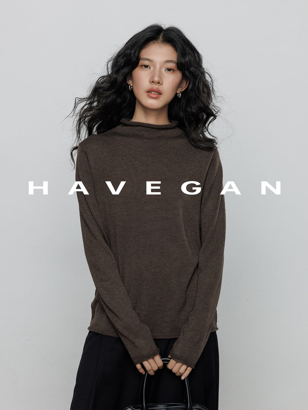 High-Neck Relaxed Tops_BDHL7899