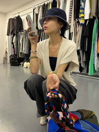 Deep V-Neck Knitted Vest_BDHL7253
