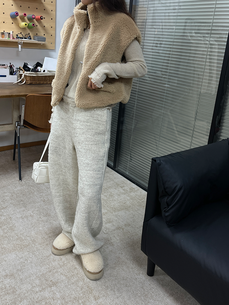 Fur Stand Collar Vest_BDHL6933