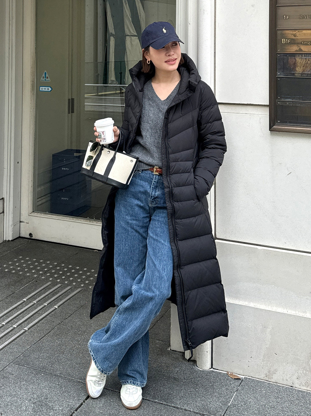 V-Neck Cropped Knit Tops_BDHL8005