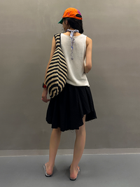 Henry Neck Sleeveless Tops_BDHL7257