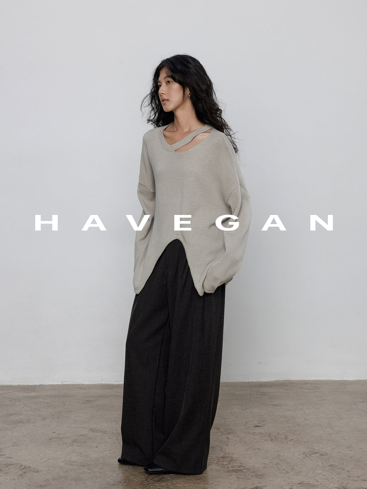 Round-Neck Slit Knit Tops_BDHL7707 