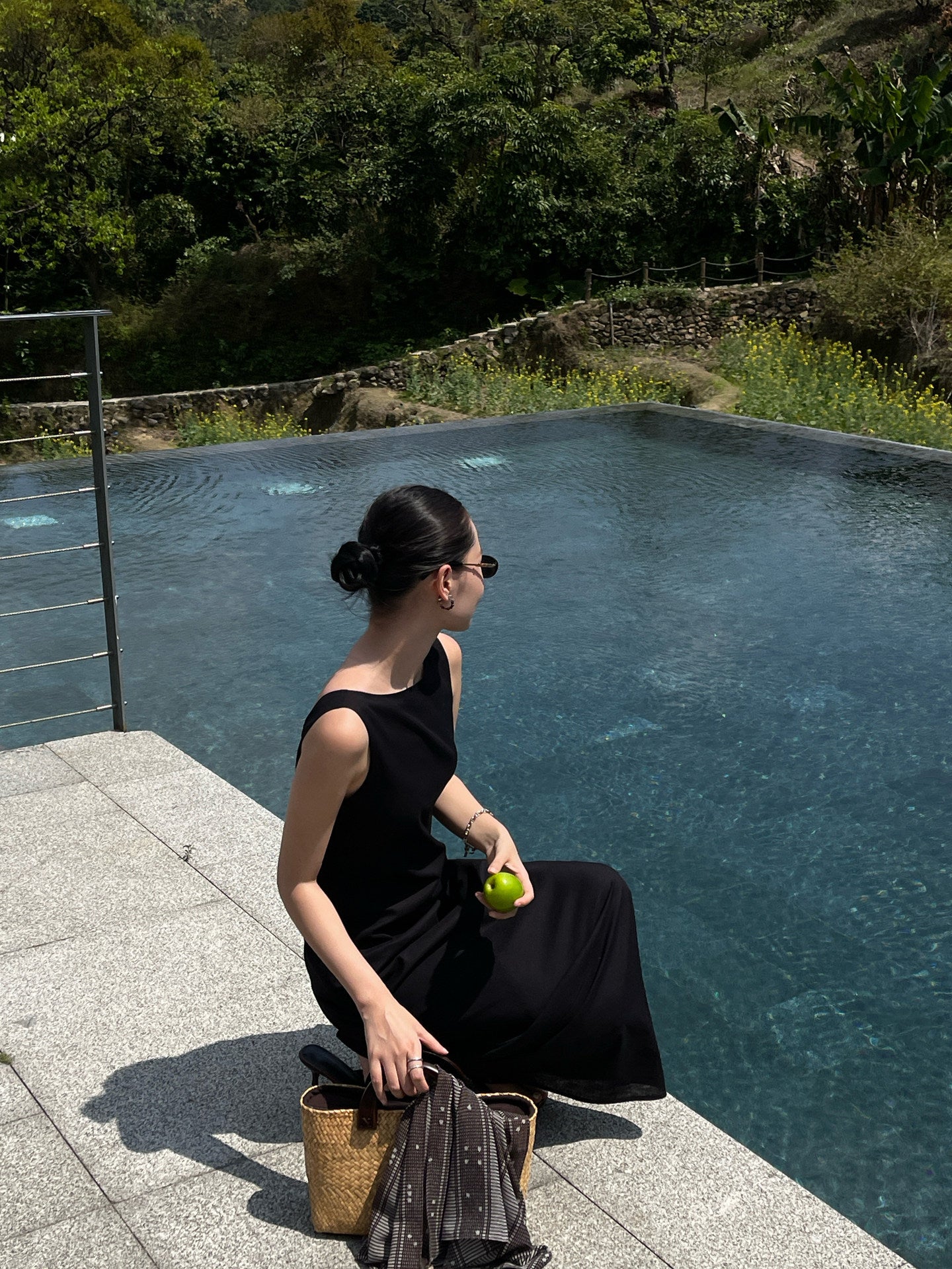 Deep V-Back Sleeveless Maxi Dress_BDHL8294