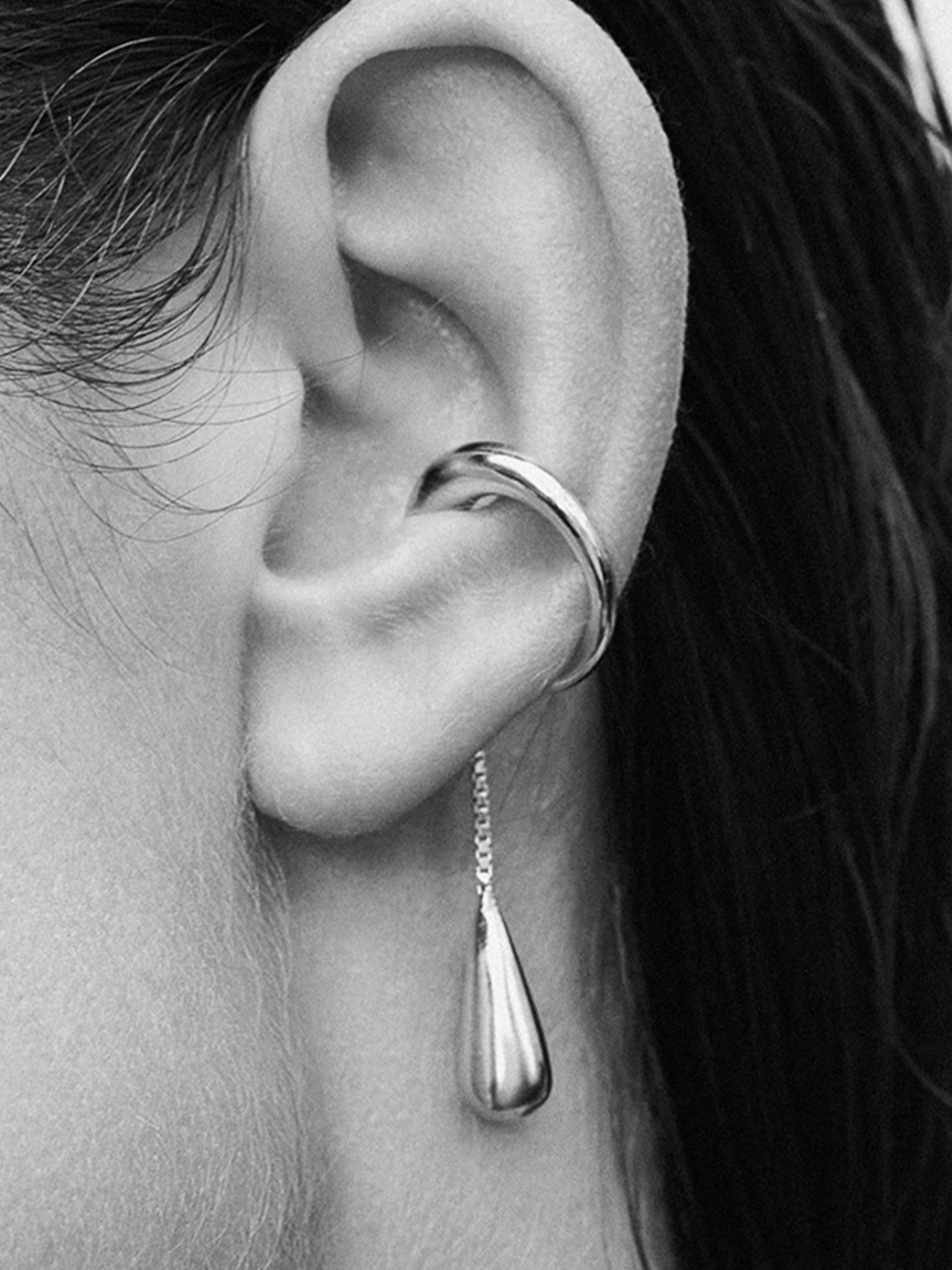 Tear-Shaped Chain Ear Cuffs_BDHL7458