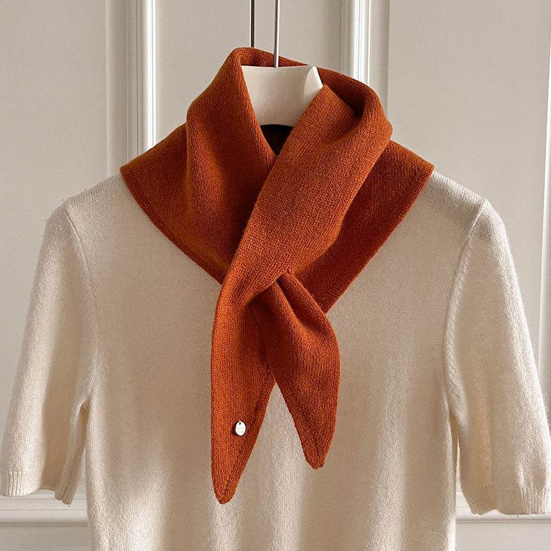 Wool Knit Triangle Scarf_BDHL8480