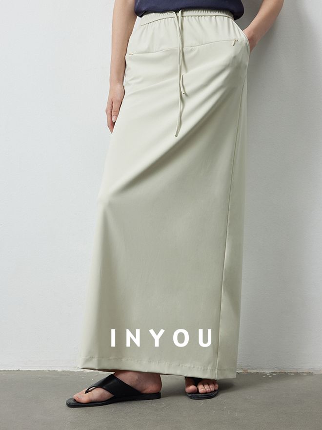 Back Slit Straight Long Skirt_BDHL6148