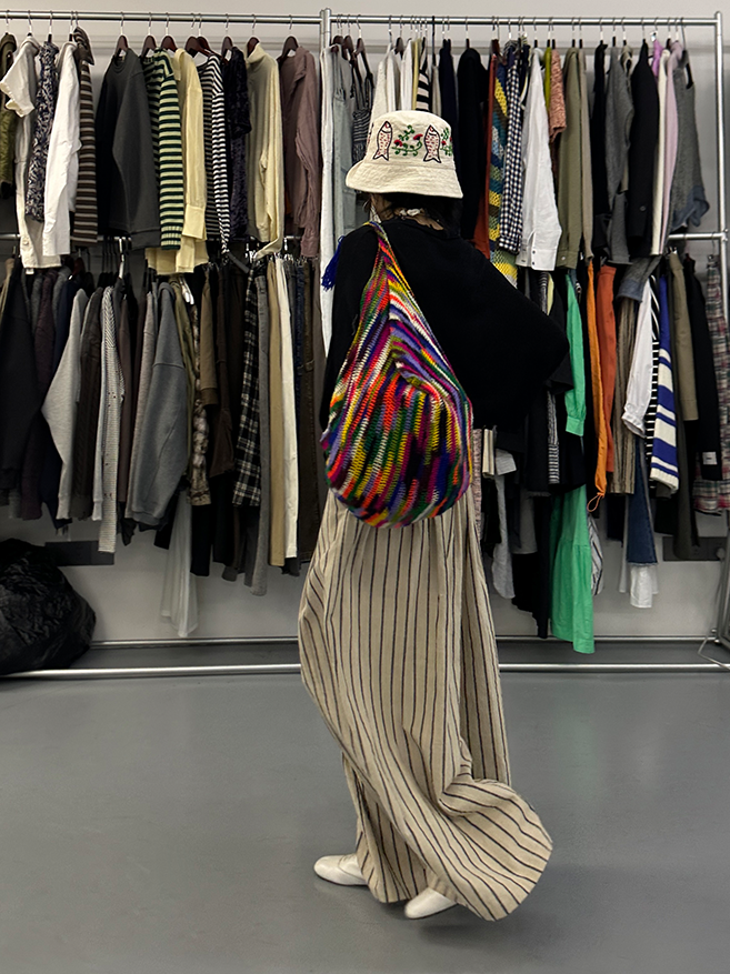 Loose-Fitting Striped Pants_BDHL7252