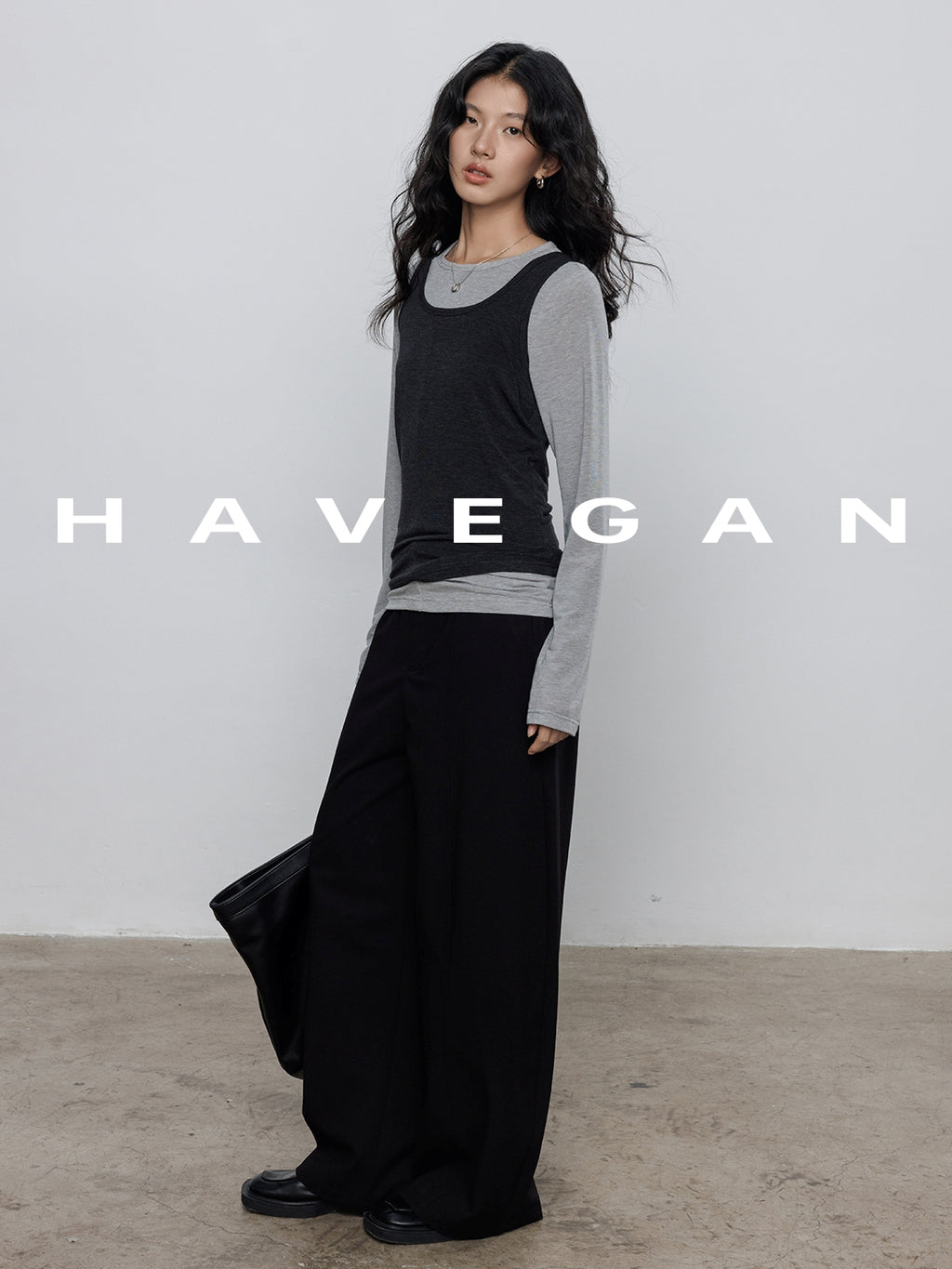Round-Neck Vest Or Long-Sleeved T-Shirt_BDHL7778