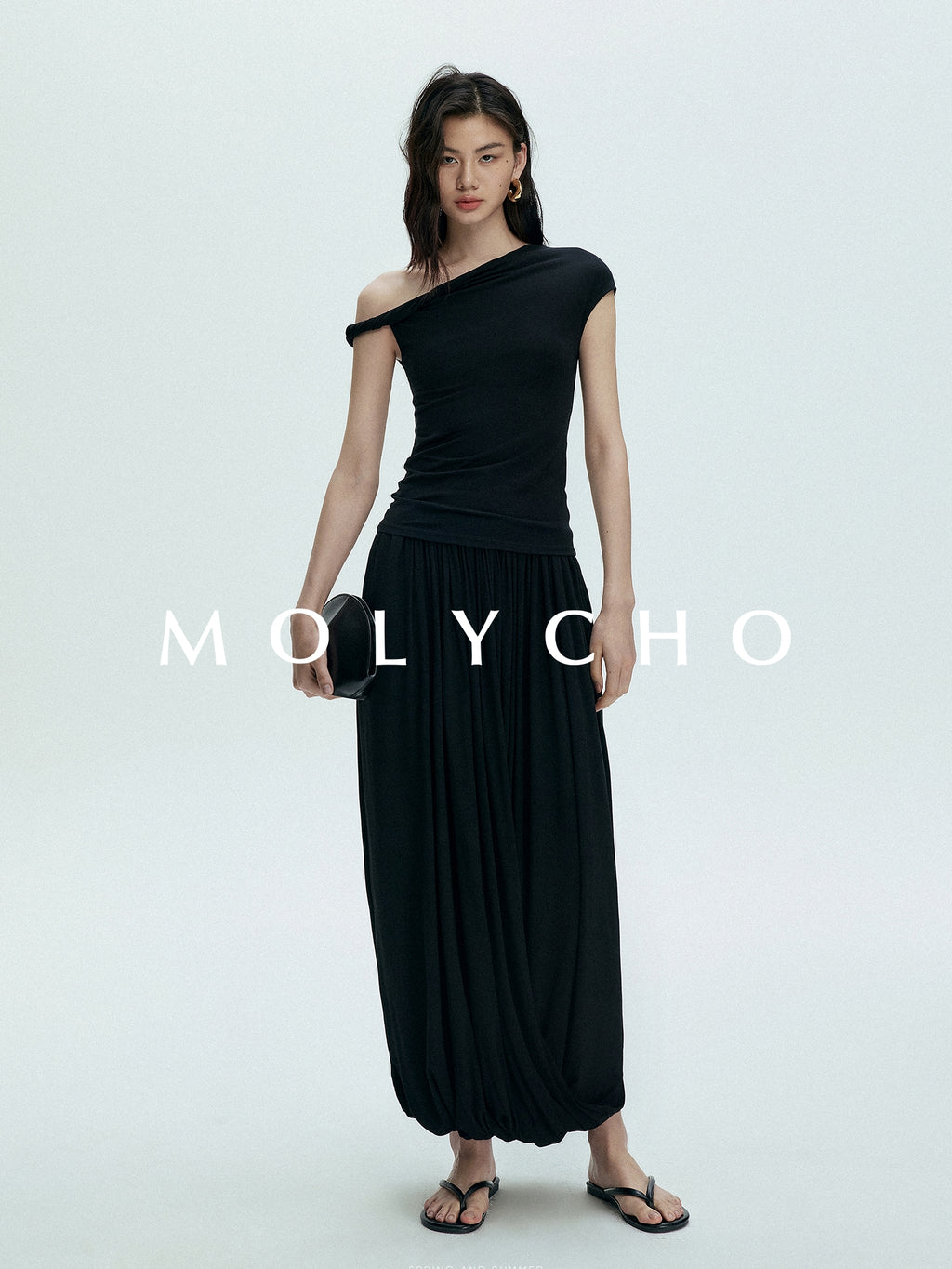 Asymmetric Off-The-Shoulder Tops_BDHL7389