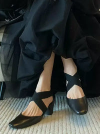 Cross-Strap Square-Toe Shoes_BDHL7073