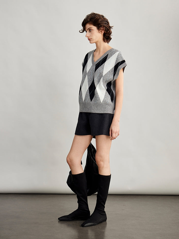 Diamond-Pattern Knitted Vest Or Cardigan_BDHL7995