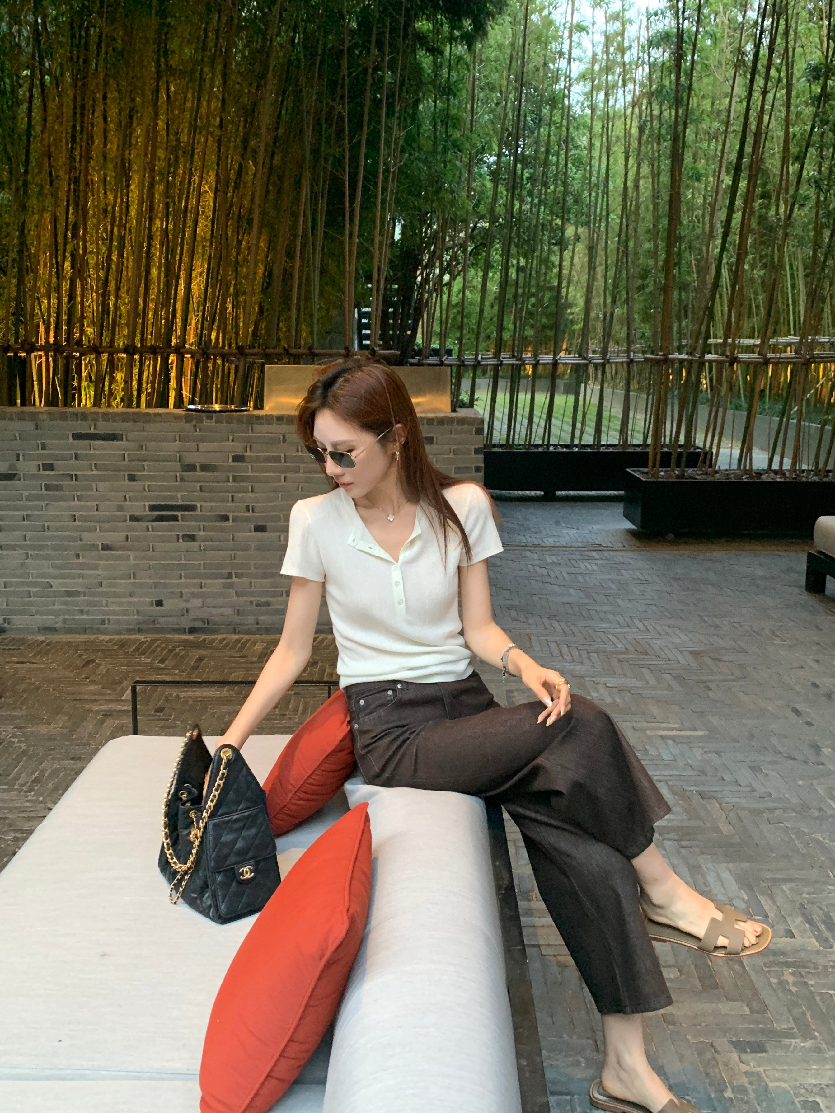 High-Waist Straight-Leg Cropped Pants_BDHL8333