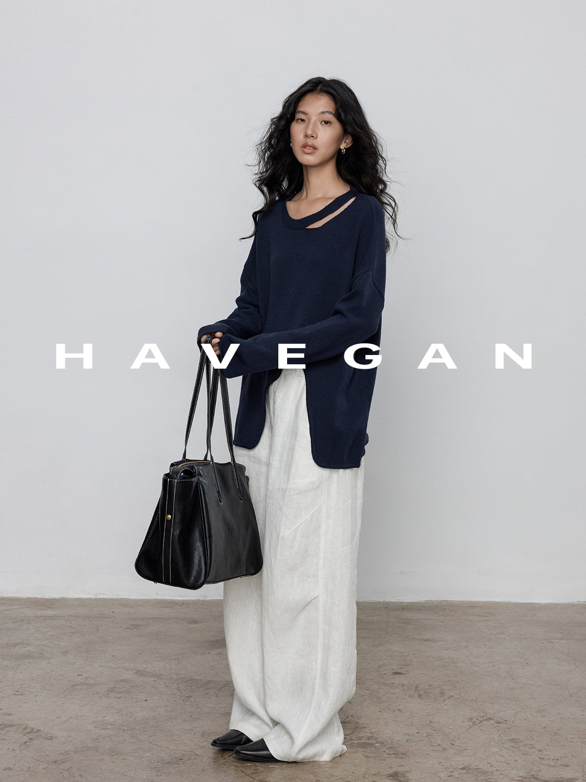 Round-Neck Slit Knit Tops_BDHL7707 
