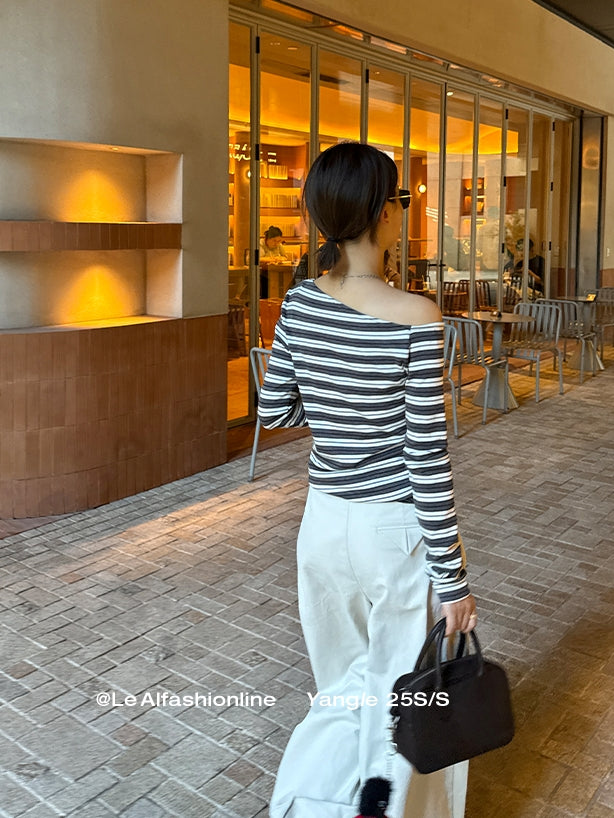 One-Shoulder Long-Sleeved T-Shirt_BDHL7734