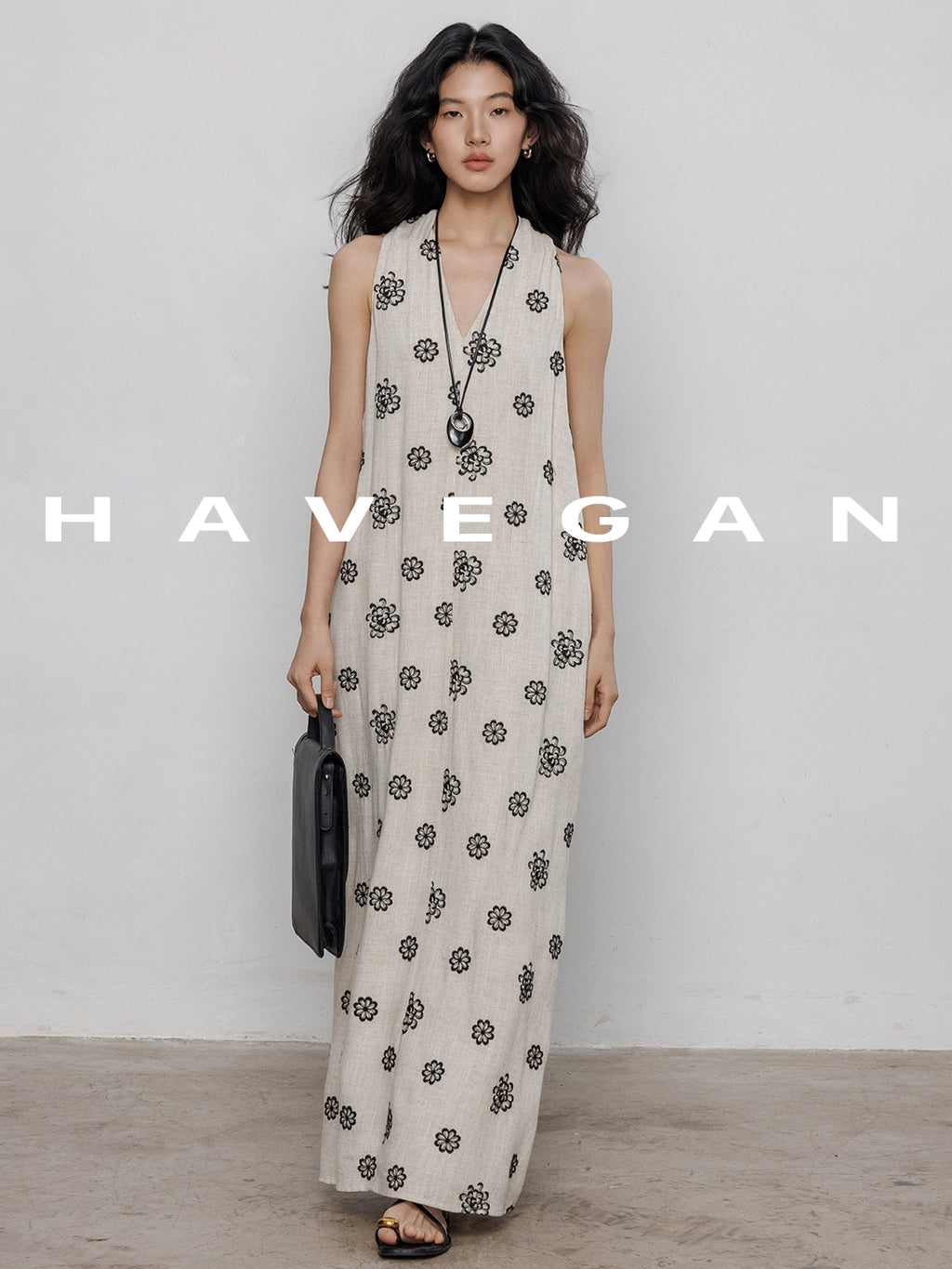 V-Neck Embroidered Floral Dress_BDHL7237