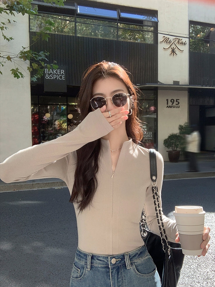 Half-Open Collar Knit Tops_BDHL8027