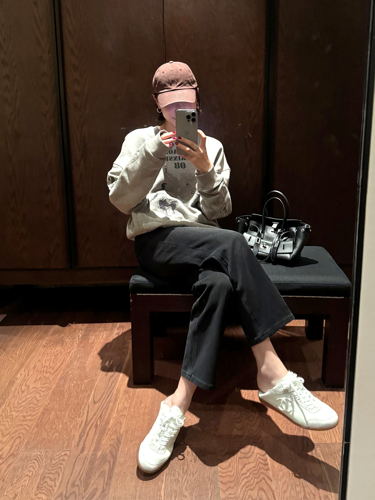 Embroidered Print Gray Sweatshirt_BDHL7842