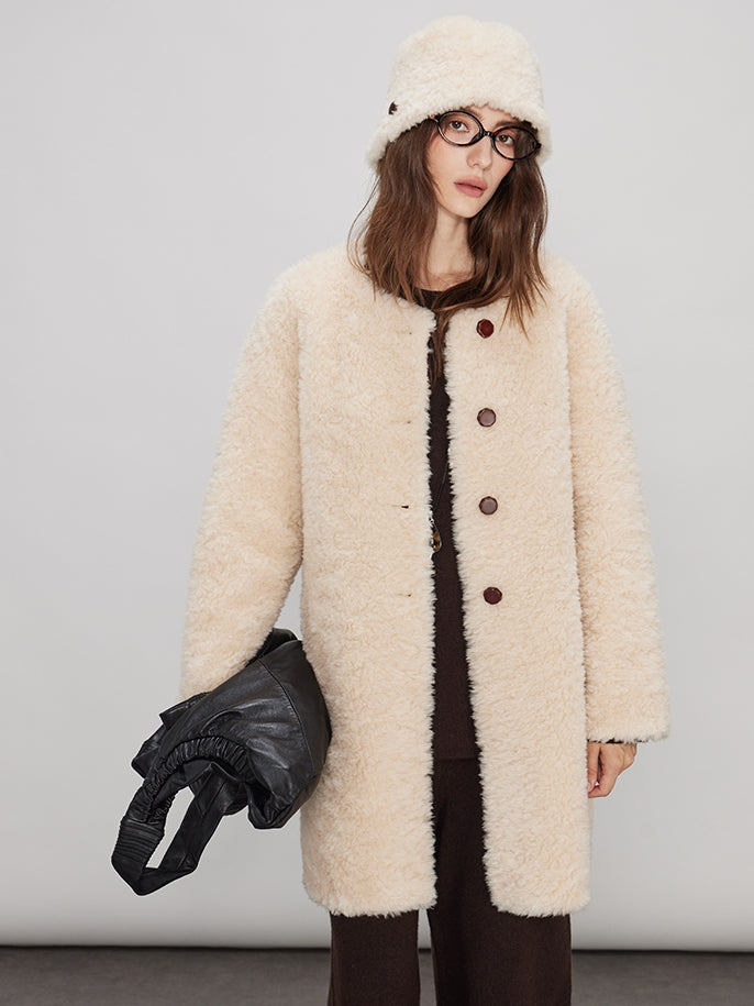 Fluffy Collarless Coat_BDHL7940