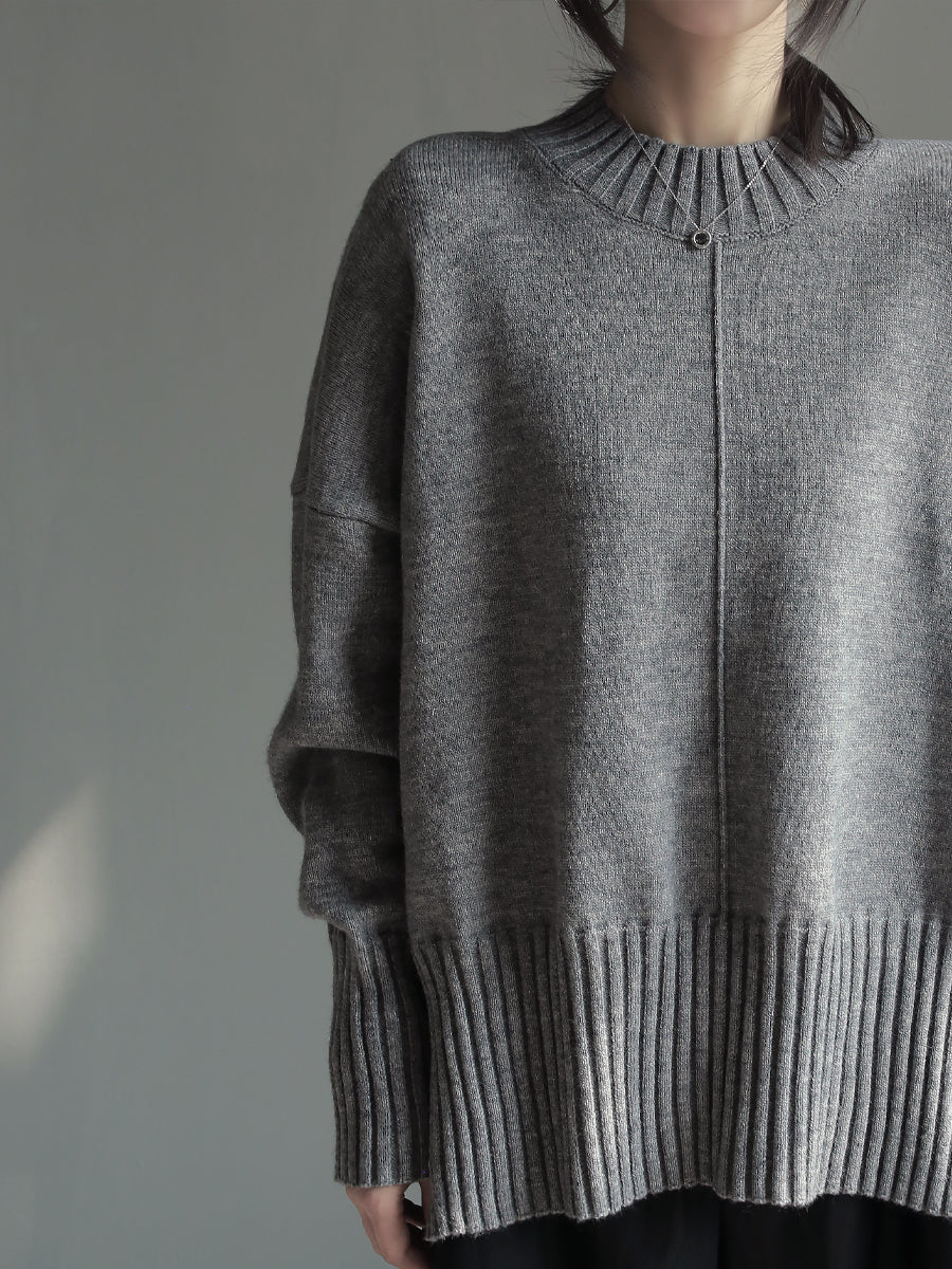 Crew-Neck Loose-Hem Knit Tops_BDHL7927