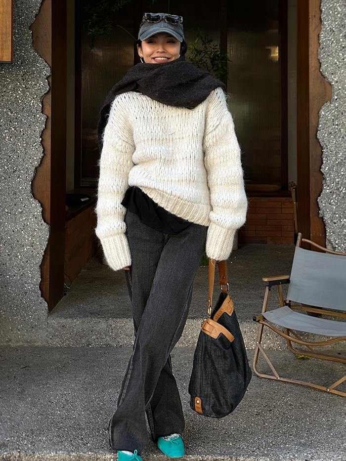 Half Turtleneck Loose Thick Knit_BDHL6732