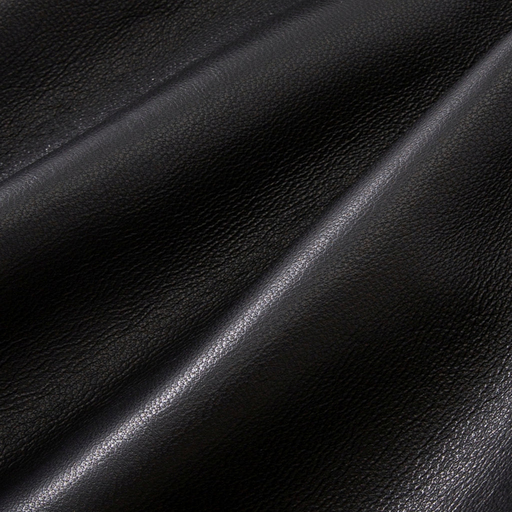 Black Matte Lambskin Leather Shorts_BDHL7663