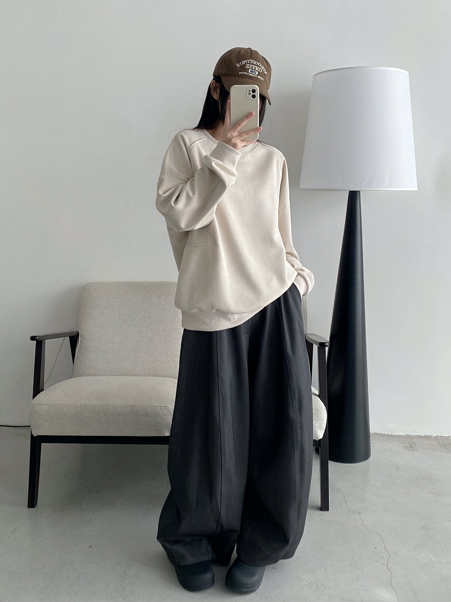 3D Patterned Silhouette Pants_BDHL7820