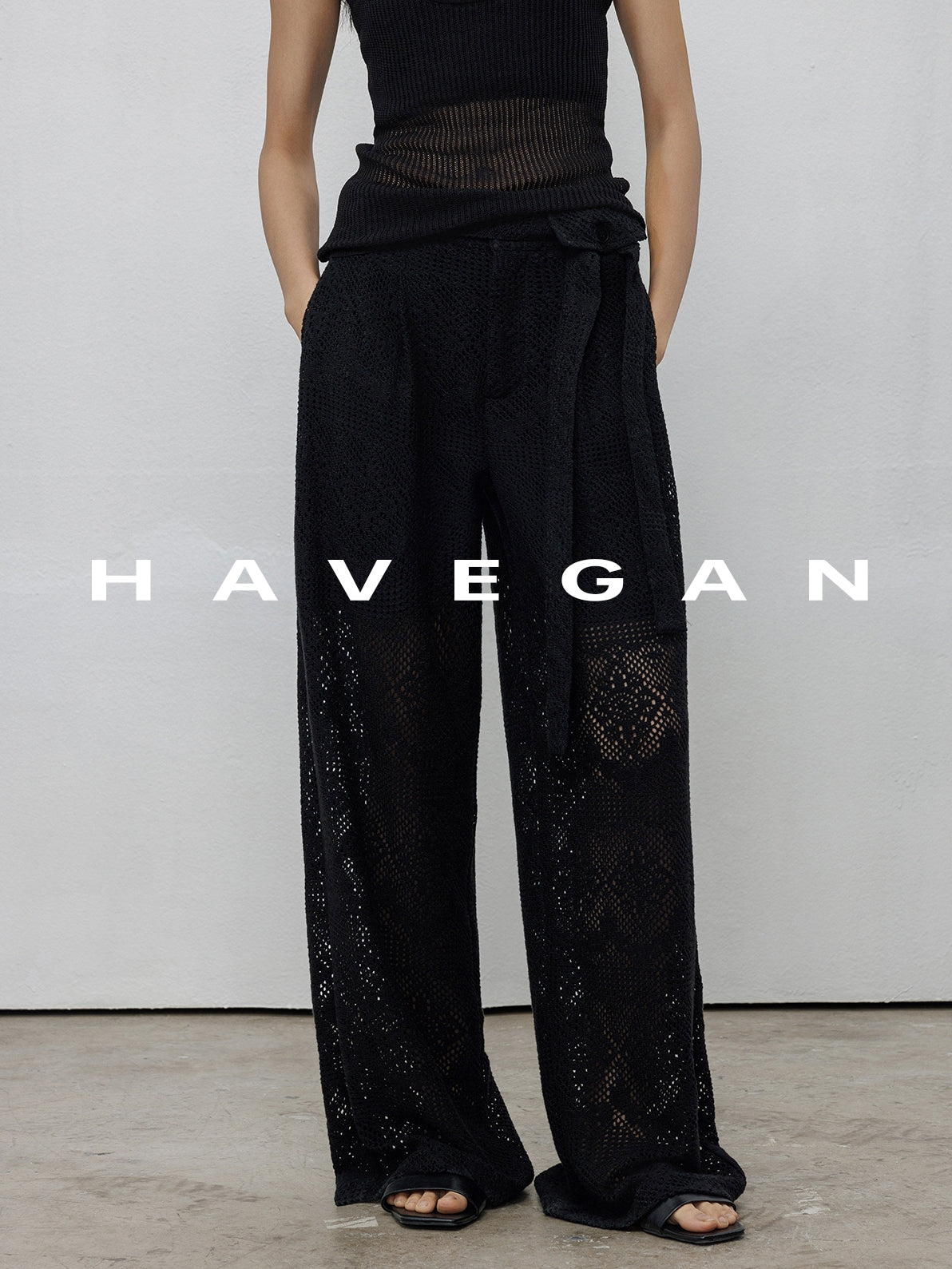 Hollow Mopping Pants_BDHL7480