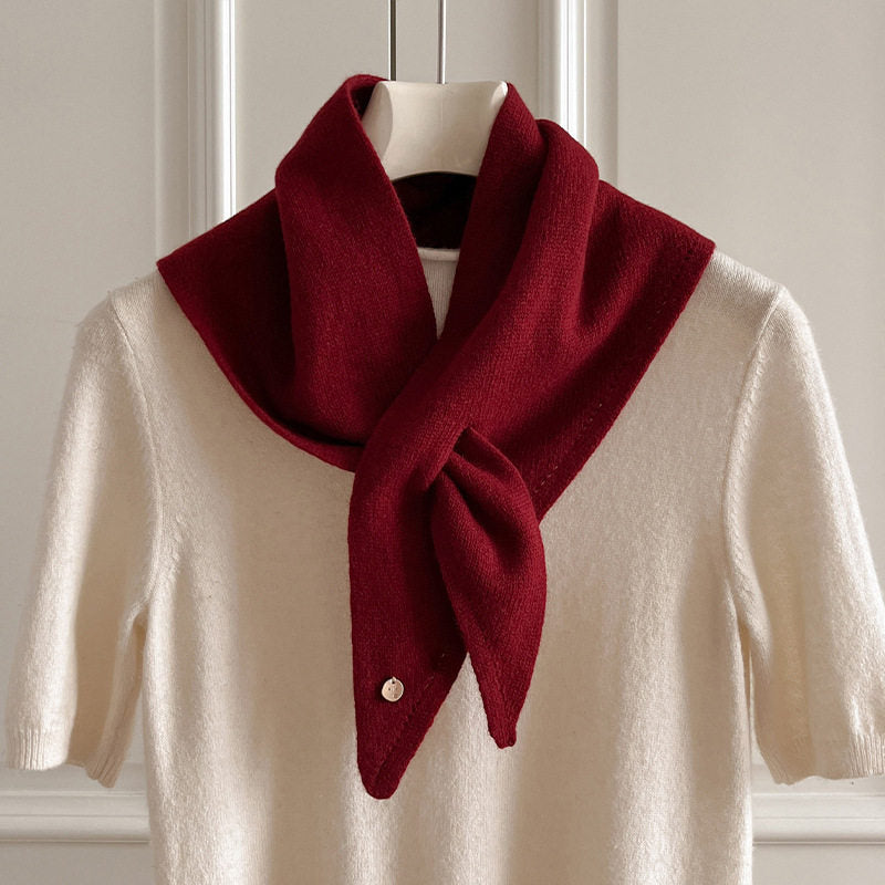 Wool Knit Triangle Scarf_BDHL8480