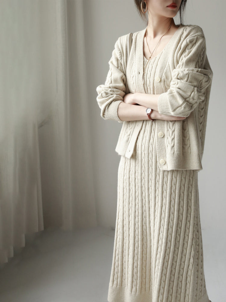 Twisted Knit Cardigan And Dress_BDHL6718