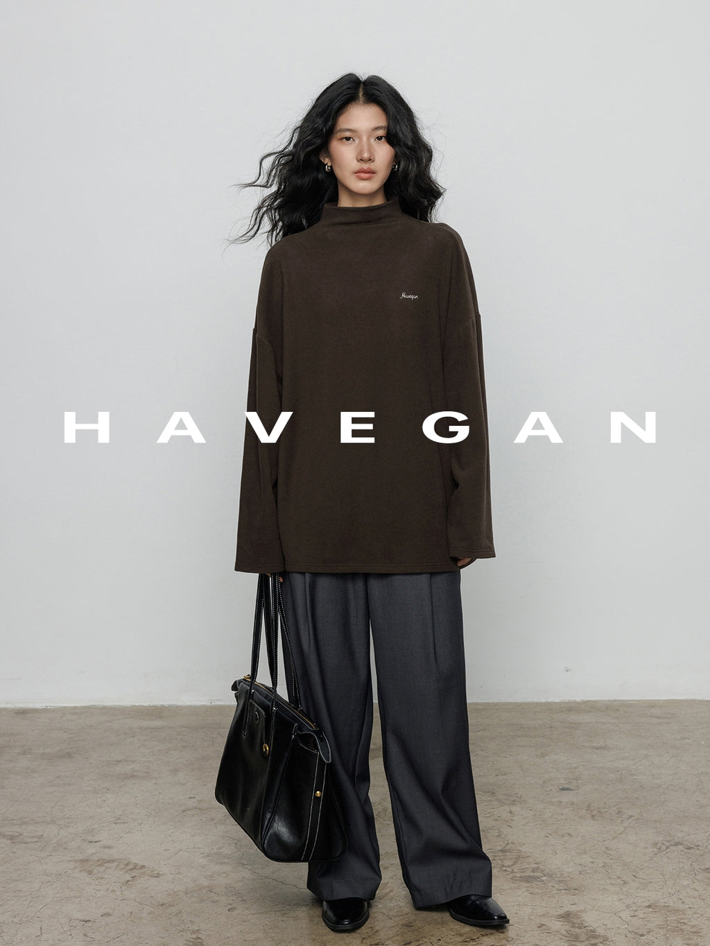 高領刺繡上衣_BDHL7894