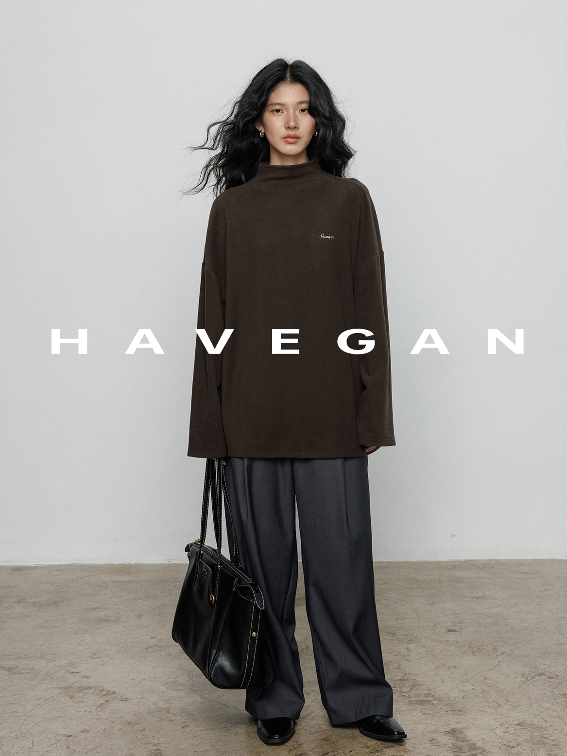 高領刺繡上衣_BDHL7894